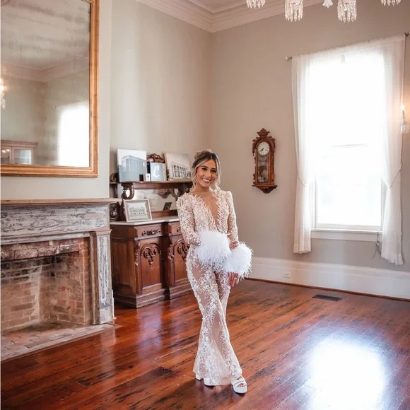 Chic White Lace Jumpsuit with Feather Accents - Picture 4 of 5